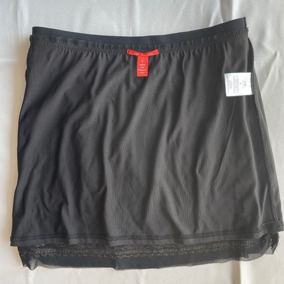 Chelsea & Violet Black Skirt With Gold Floral Sequins, Womens Size Small - Picture 7 of 8